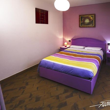ガヴィラーテ La Folaga Bed & Breakfast エクステリア 写真